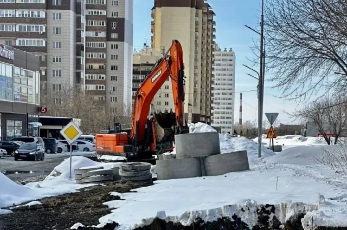В Новосибирске начали строить ливневую канализацию на улице Петухова