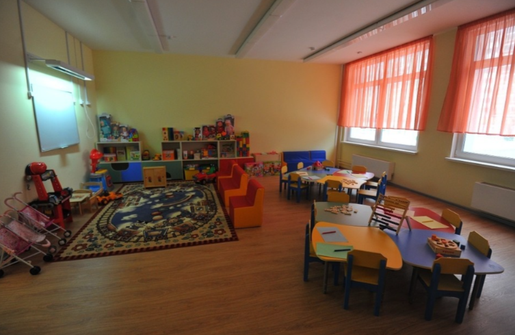 Четыре детсада Новосибирска начали принимать детей с шести месяцев
