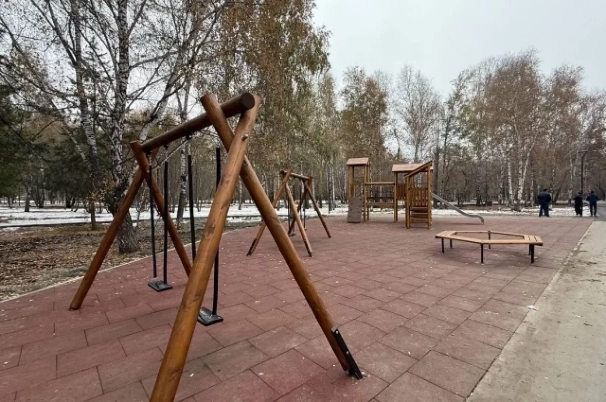 В Новосибирске обновленный сквер Димакова откроют через два месяца