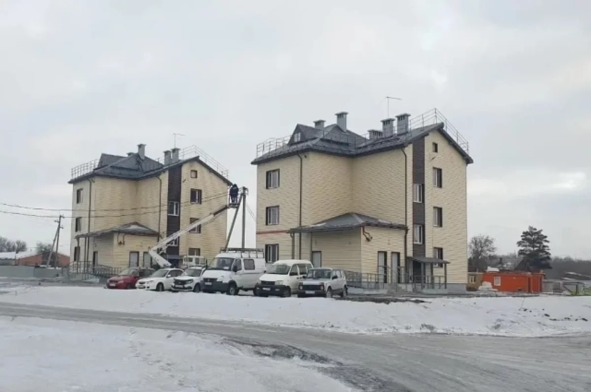 Более ста домов построено в Новосибирской области для бюджетников и сирот