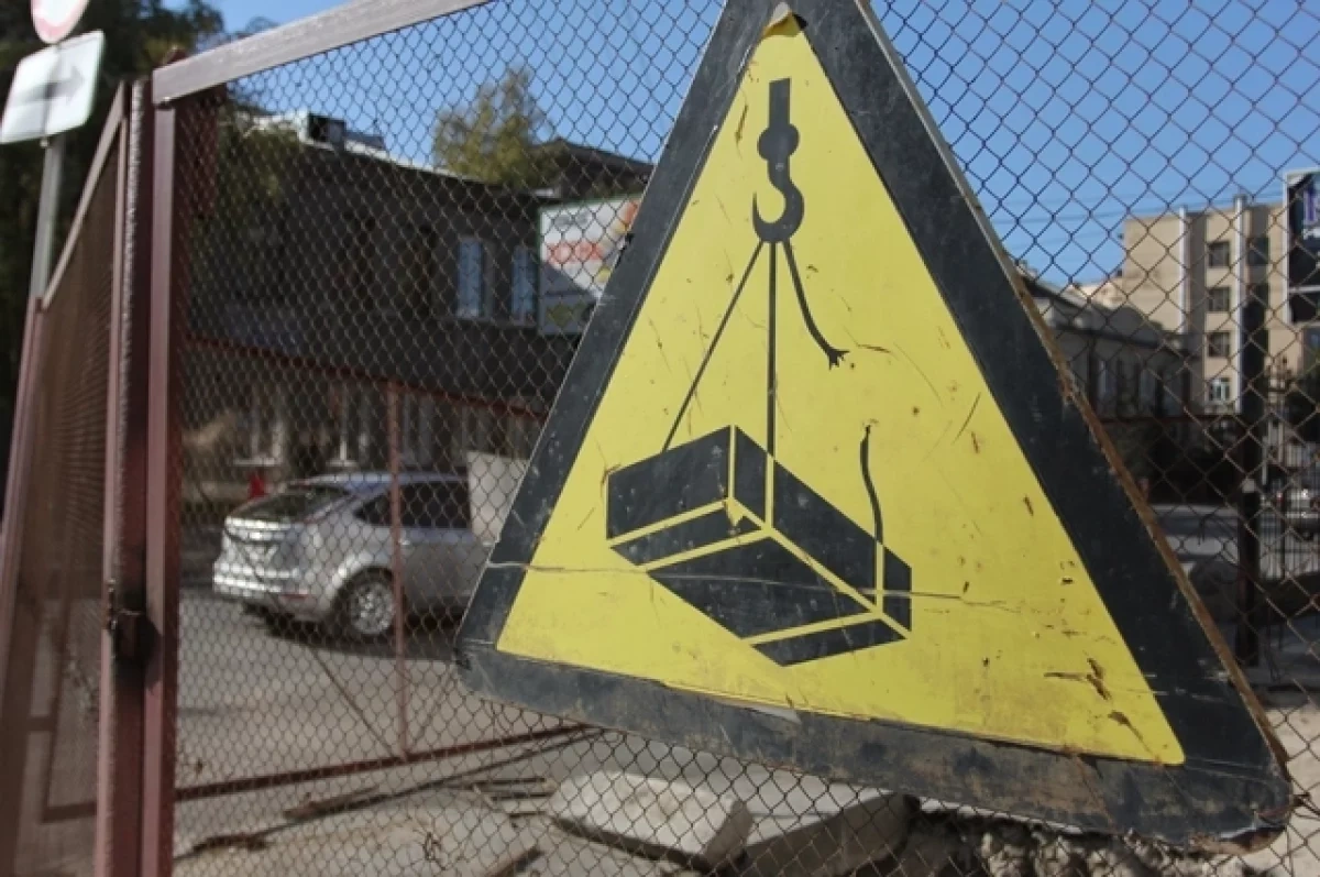В Новосибирске новую поликлинику №22 на улице Уса достроят к октябрю 2026