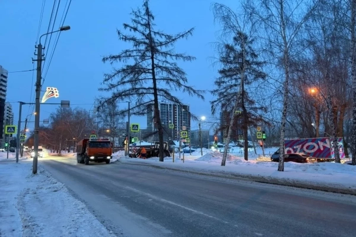 В Новосибирске за трое суток вывезли более 80 тысяч кубометров снега