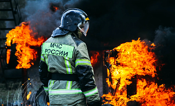 В Новосибирске ветеран МЧС спас соседку из загоревшегося дома