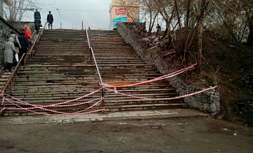 В Новосибирске проведут ремонт лестницы, ведущей к станции метро «Речной вокзал»